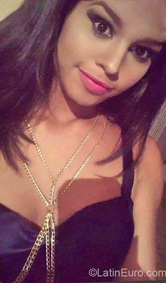 Date this pretty Venezuela girl Cleudy from El Tigre VE1726