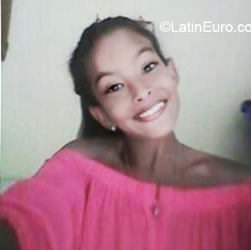 Date this foxy Venezuela girl Karlen from Ciudad Boliva VE1797