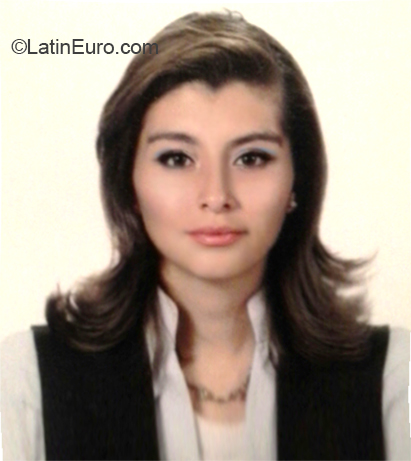 Date this foxy Bolivia girl Gabriela from La Paz BO34