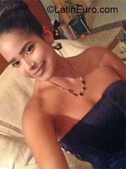 Date this good-looking Venezuela girl Isa from Ciudad Guayana VE1743
