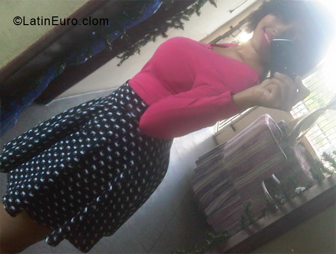 Date this hot Peru girl Stephanie from Trujillo PE1287
