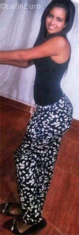 Date this stunning Venezuela girl Gabriela from Coro VE1827