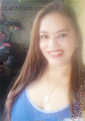 Date this attractive Costa Rica girl Maria from Guanacaste CR360