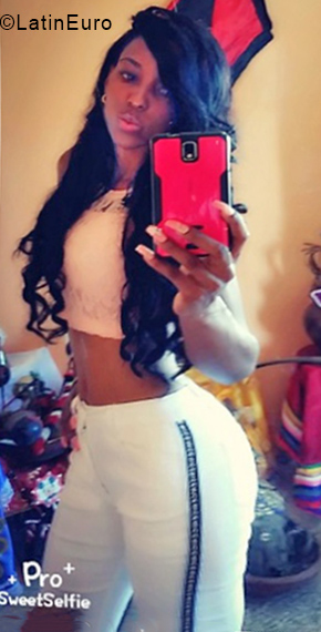 Date this pretty Cuba girl Diana from Camaguey CU353