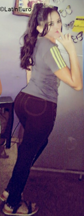 Date this hard body Venezuela girl ZULAY from Araure VE1812