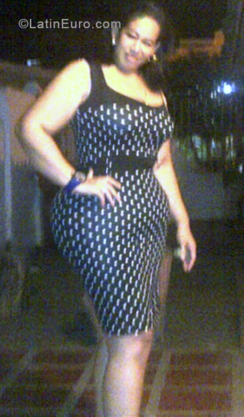 Date this good-looking Colombia girl Jackeline from Santa Marta CO24258