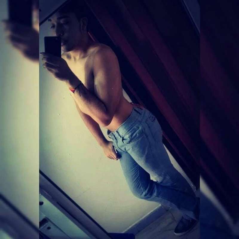 Date this nice looking Colombia man Johan from Jamundi CO24309