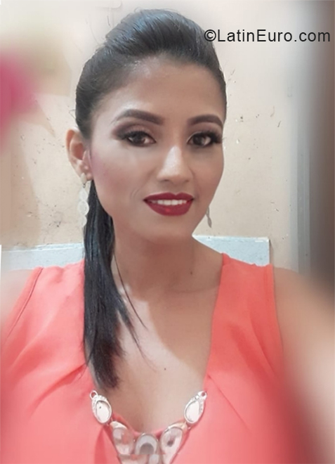 Date this young Ecuador girl Sajo from Quevedo EC280