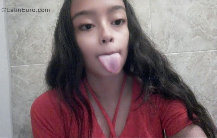 Date this tall Venezuela girl Daniela from Barinas VE1889