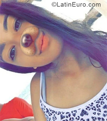 Date this voluptuous Venezuela girl Fabiola from Cumana VE1932