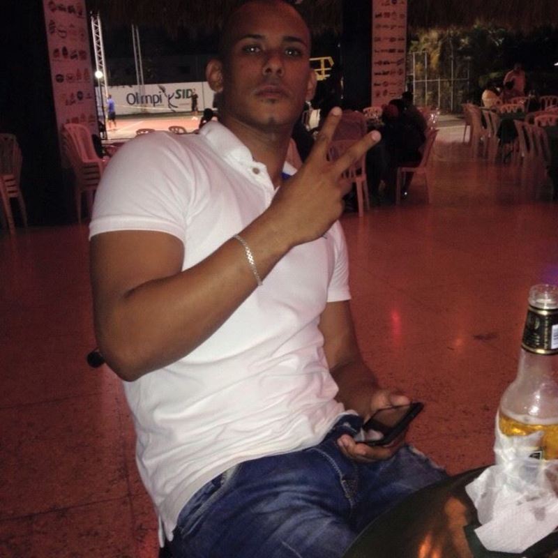 Date this cute Dominican Republic man Emilio from Santo Domingo Este DO33326