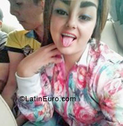 Date this georgeous Venezuela girl Grecia from Merida VE1956