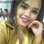 attractive Brazil girl Mah from Mogin Guacu BR10705
