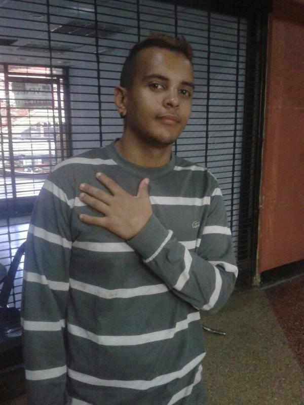 Date this nice looking Venezuela man Jhonny from Carcas VE1976