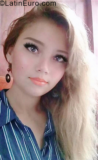 Date this hot Peru girl Ema from Trujillo PE1318