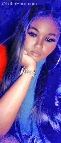 Date this athletic Jamaica girl Shay from Kingston JM2605