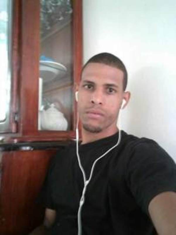 Date this charming Dominican Republic man Estarlin from La Vega DO33566