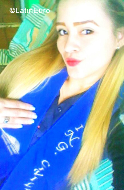 Date this lovely Venezuela girl Lili from Maracay VE2036