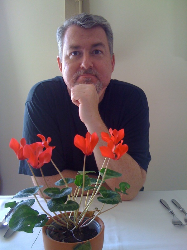 Date this passionate Spain man Frank from Madrid ES447