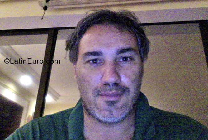 Date this sensual French Polynesia man Hoturaro from Papeete PF2