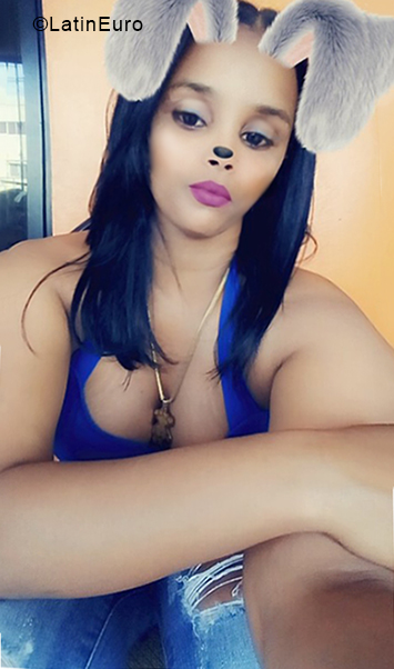 Date this young Dominican Republic girl Nairoby from La Vega DO34177