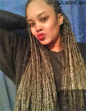 Date this beautiful Argentina girl Alexandra from Buenos Aires AR184