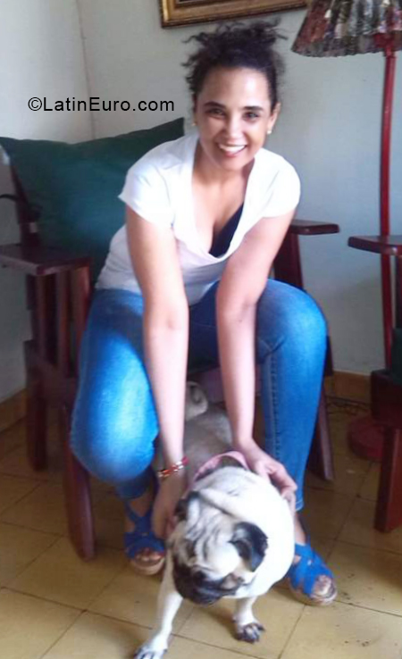 Date this passionate Dominican Republic girl Devorah from Manoguayabo DO55932