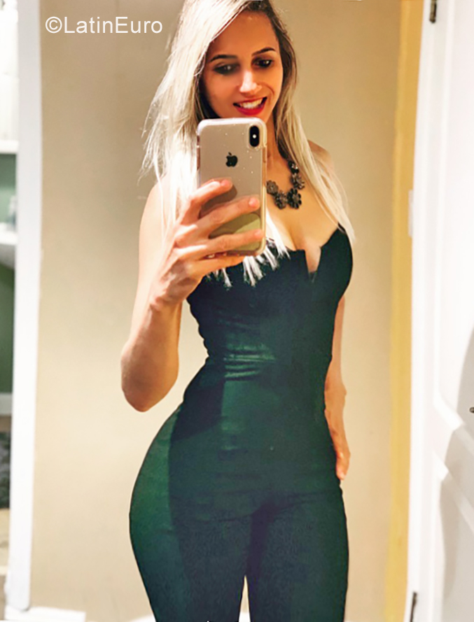 Date this good-looking United States girl Jai from San Francisco US21929