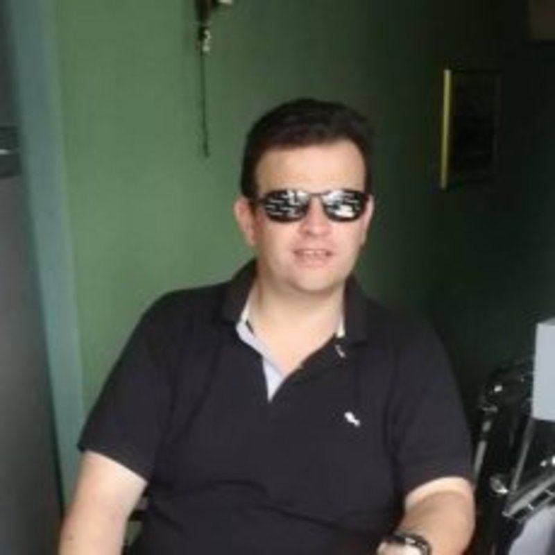 Date this good-looking Colombia man Alejandro from Bogota CO25273
