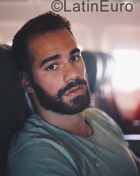 Date this sultry Mexico man Luis from Queretaro MX1641