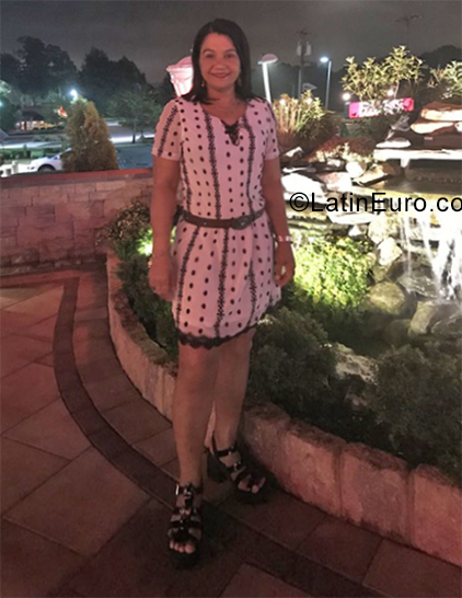 Date this beautiful United States girl Paula from Philadelphia US19994