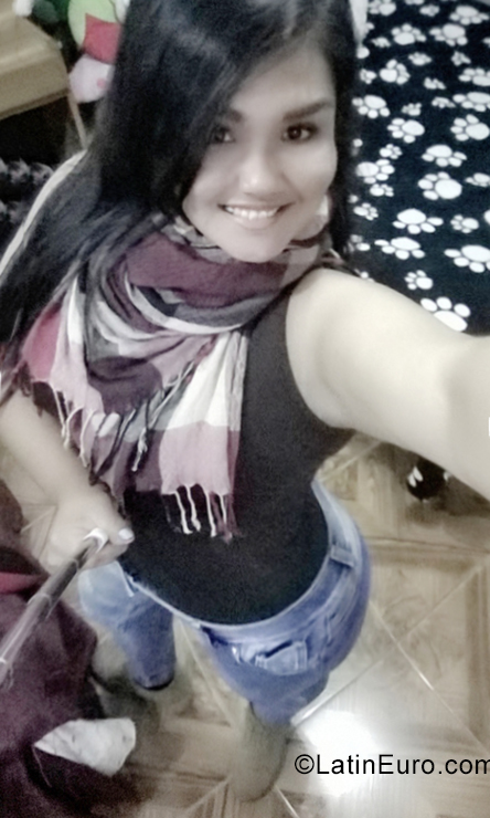 Date this stunning Peru girl Solange from Lima PE1392