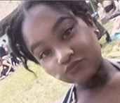 Date this happy Venezuela girl Roxy from Caracas VE2407