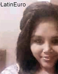 Date this nice looking Dominican Republic girl Berenice from La Vega DO34944