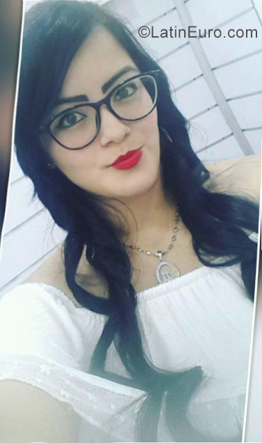 Date this cute Venezuela girl Patricia from Trujillo VE2418