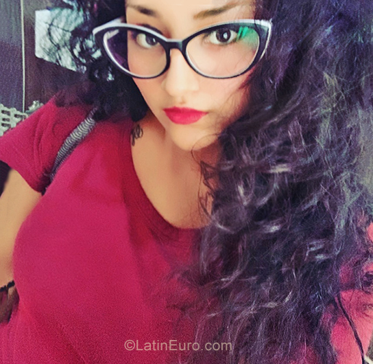 Date this charming Peru girl Silvana from Peru PE1397