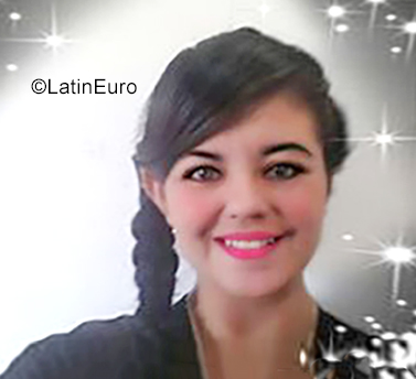 Date this attractive Venezuela girl Carolina from Maricaibo VE2428