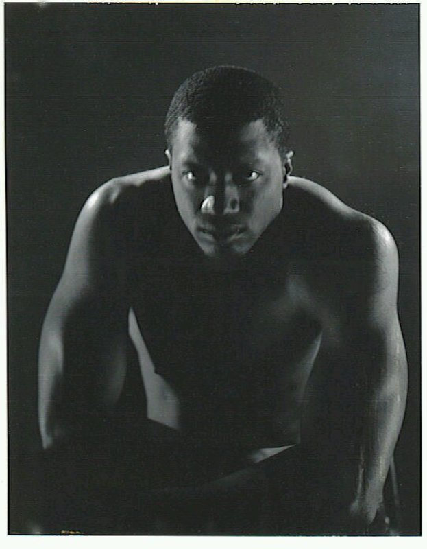 Date this athletic United States man Superman from Atlanta US20049