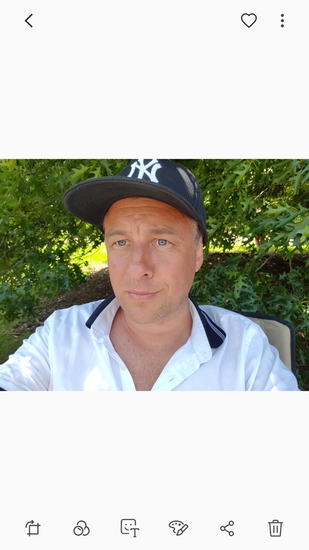 Date this athletic United States man Sfc1000 from Miami US20060