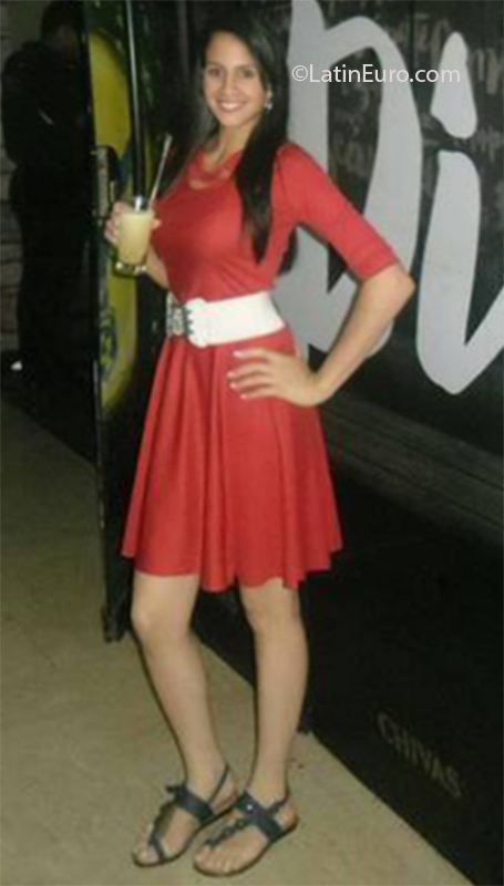 Date this athletic Venezuela girl Dagliaris from Caracas VE2485