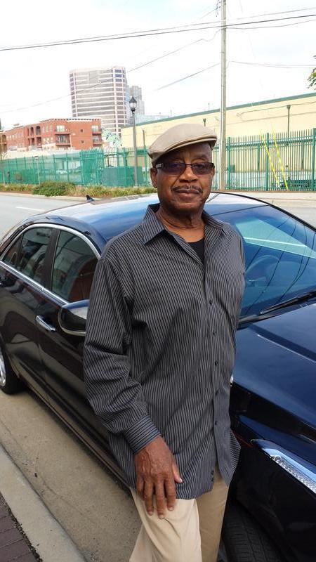 Date this sultry United States man Leers from Mcleansville US20087