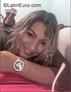 Date this sultry Argentina girl Gladys from Mar Del Plata AR856