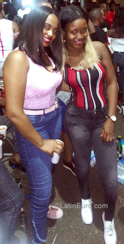Date this foxy Dominican Republic girl Lili from La Romana DO35295