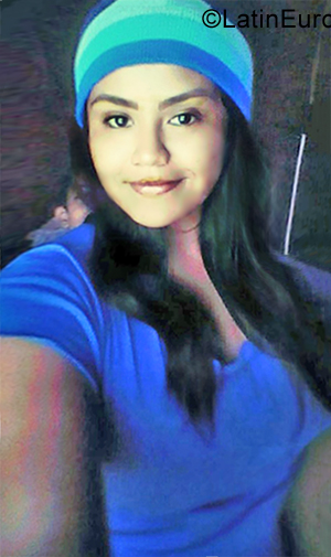 Date this georgeous Venezuela girl Roxana from villa bruzual VE2510