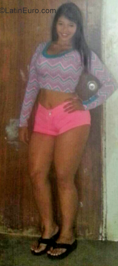 Date this cute Venezuela girl Karla from Barquisimeto VE2531