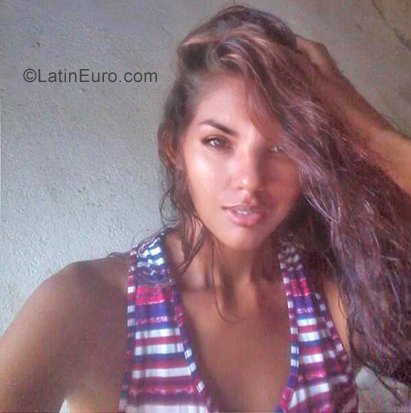 Date this good-looking Colombia girl Arlene from Santa Marta CO25735