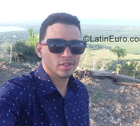 Date this cute Dominican Republic man Steven from Santo Domingo DO35454