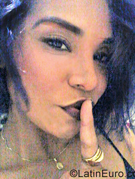 Date this nice looking Colombia girl Lorena from Barranquilla CO25827