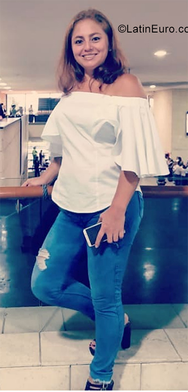Date this pretty Colombia girl Consuelo from Cali CO25834