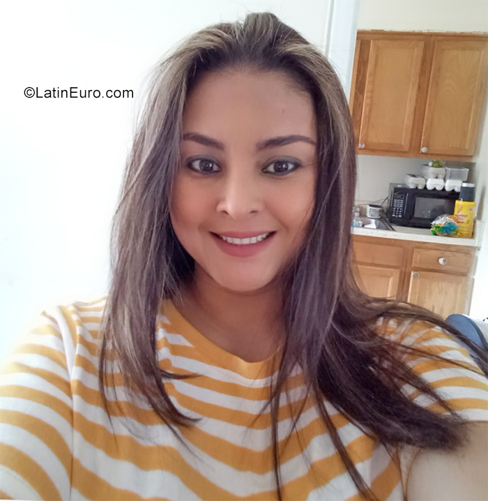 Date this delightful Honduras girl Jessica from El Progreso HN2687